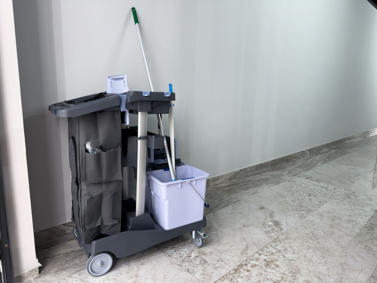 プロの清掃道具